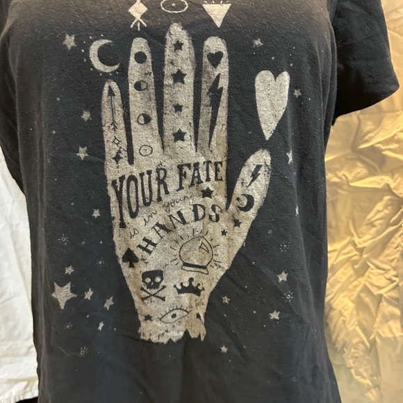 Torrid Cream and Black Graphic Relaxed T-Shirt - Picture 2 of 4